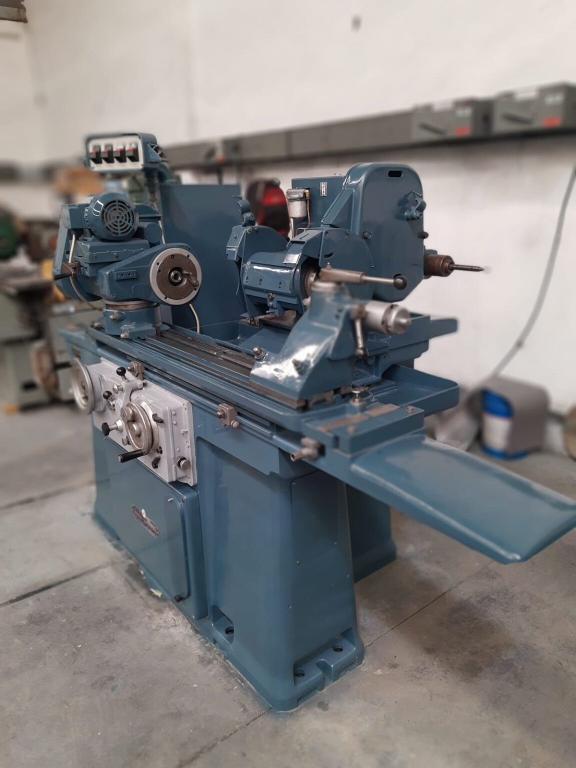 Rectificadora Cilíndrica JONES & SHIPMAN 1310