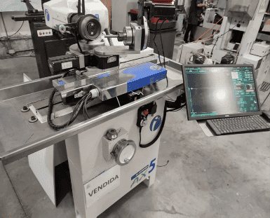 CNC 5 Ejes Afiladora Universal I2 Modelo: AX5