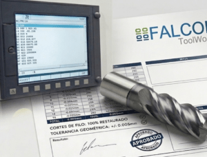 Control de calidad e inspección de fresa de carburo para mecanizado CNC con medición de precisión industrial